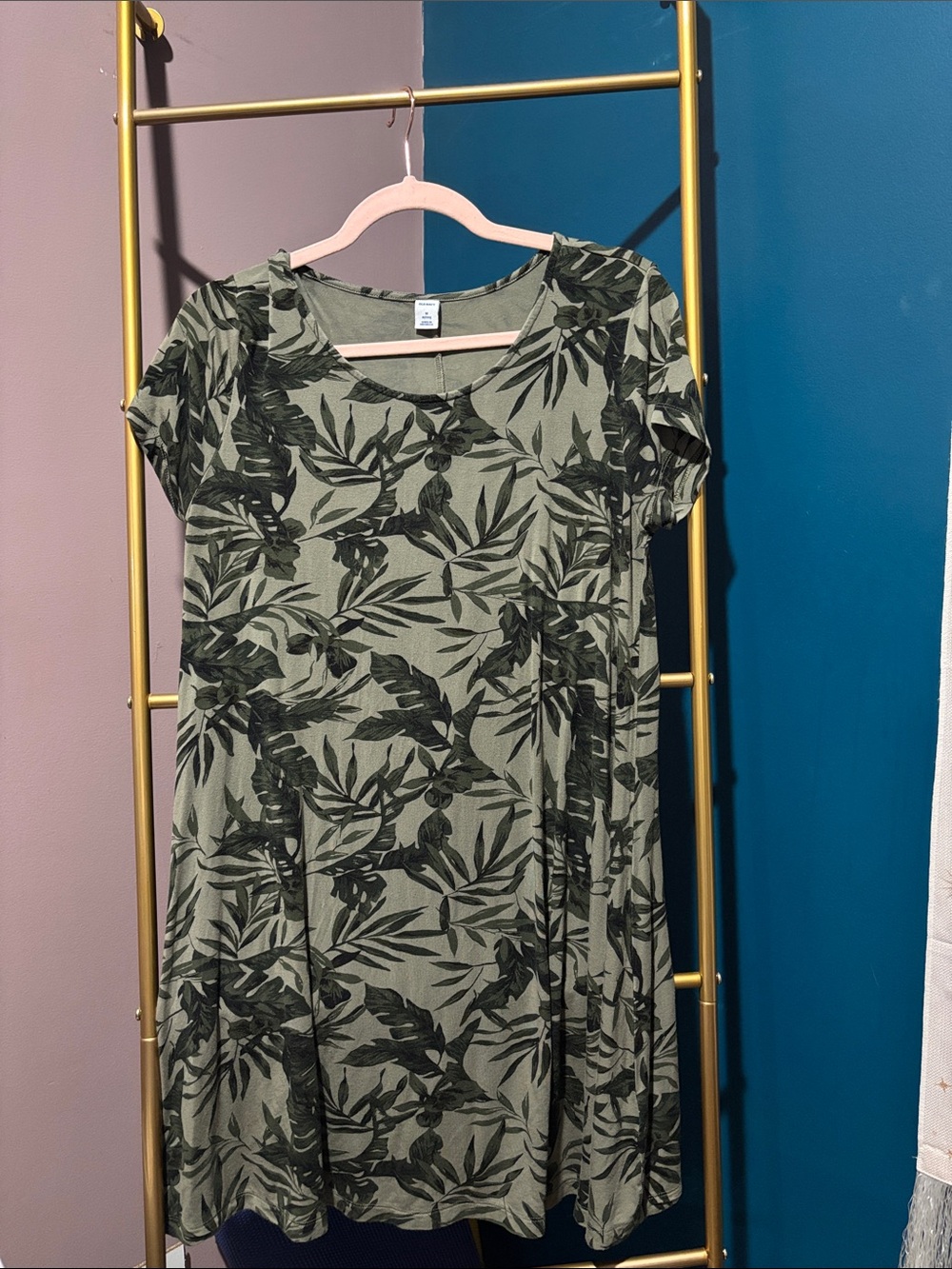 Old Navy Olive Green Leaf Print Short Sleeve Dress